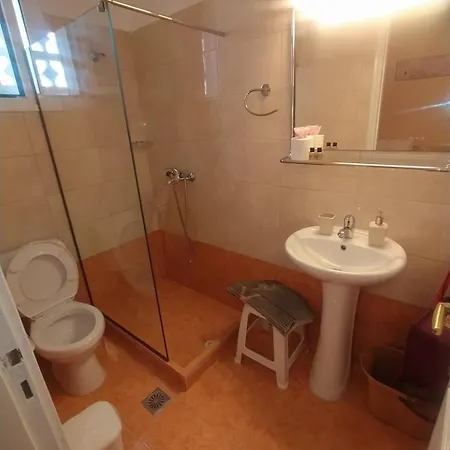 Chris Corfu - Without Kitchen * Alepou